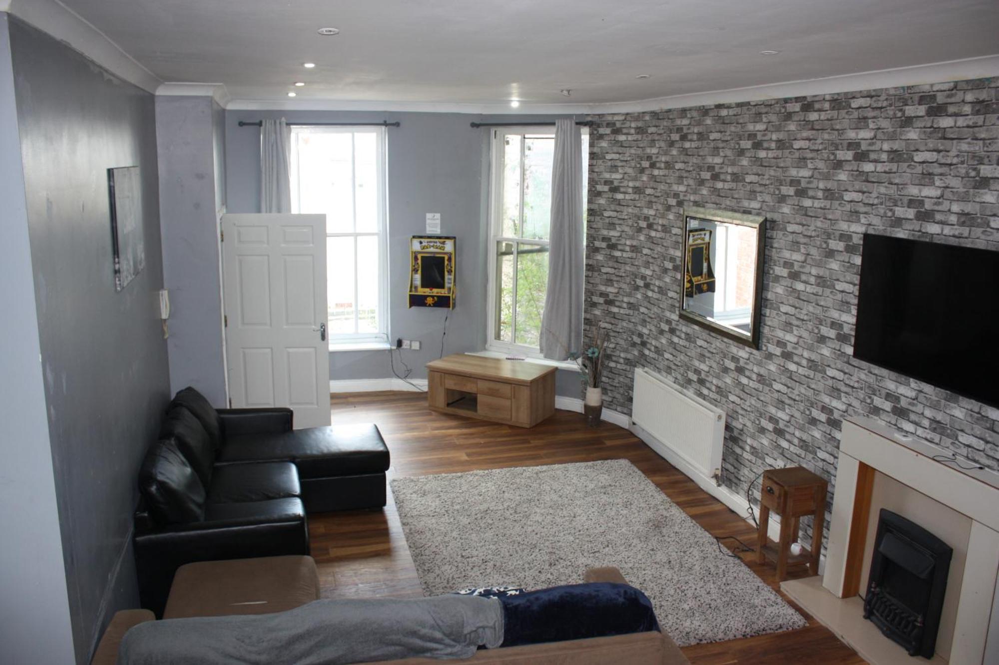Apartment Large *